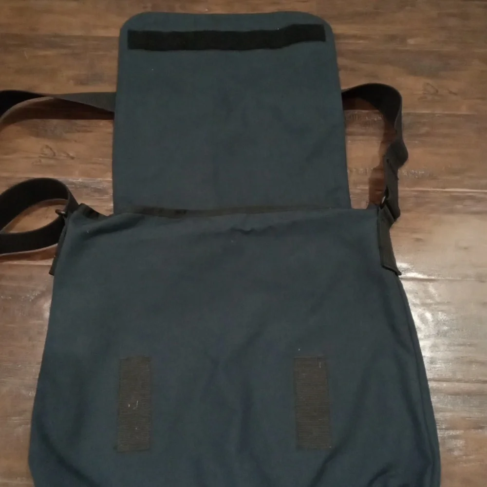 Navy Messenger Bag with Reflective Strip with Adjustable Straps
